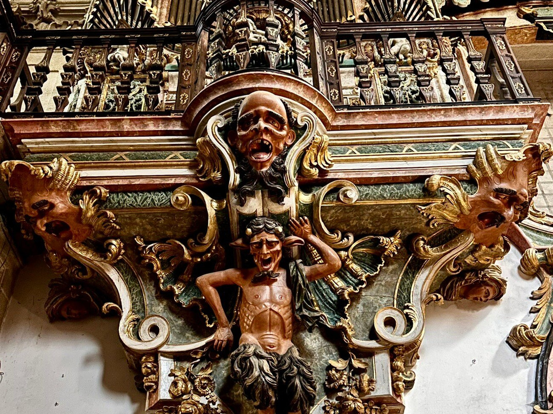 Mosteiro S. Miguel de Refojos-Cabeceiras de Basto必去景点