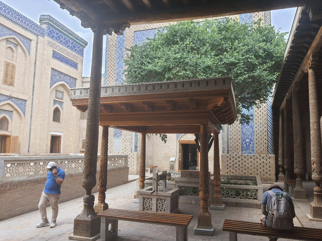 Pakhlavan Makhmud Mausoleum-希瓦必去景点