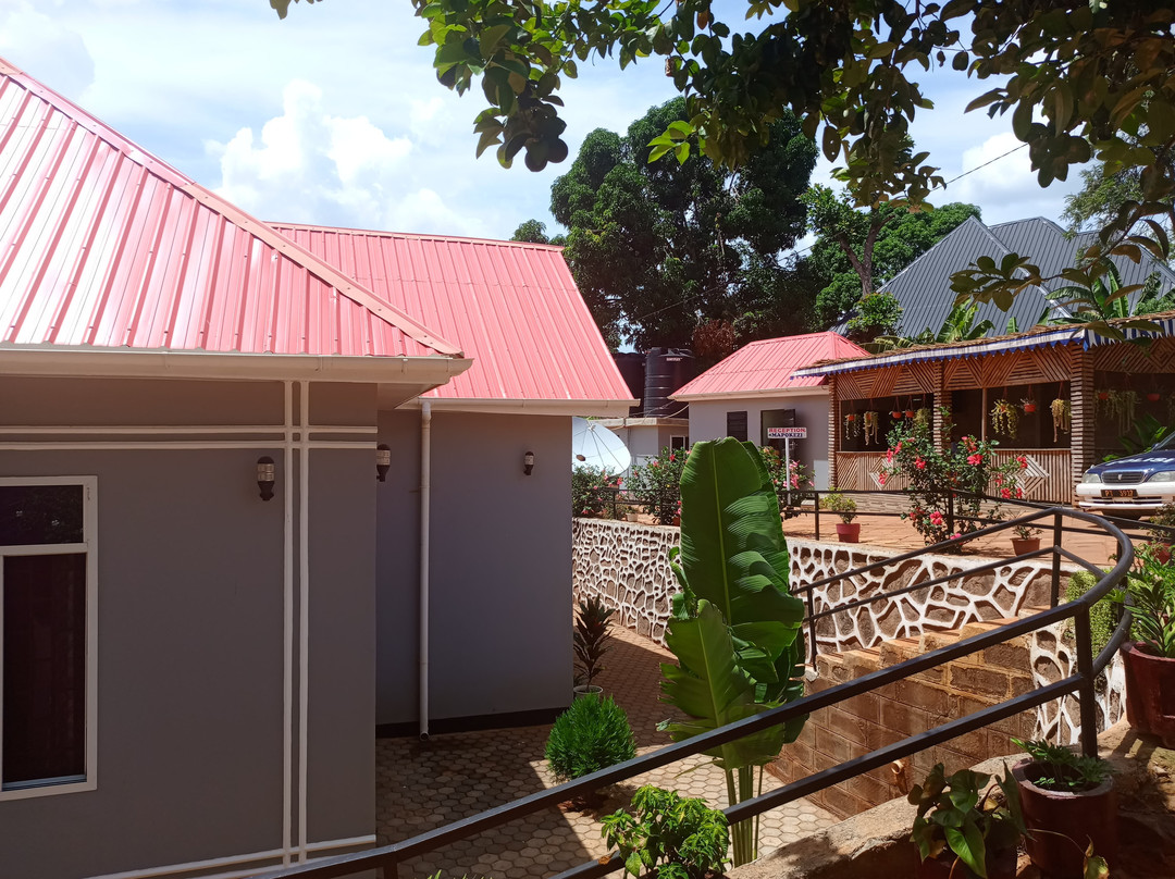 Shimbi Royal Lodge