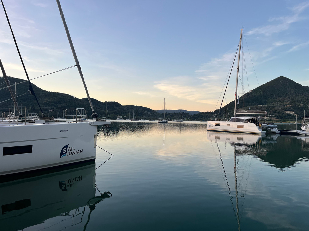 Sail Ionian Yacht Charter-莱夫卡扎必去景点