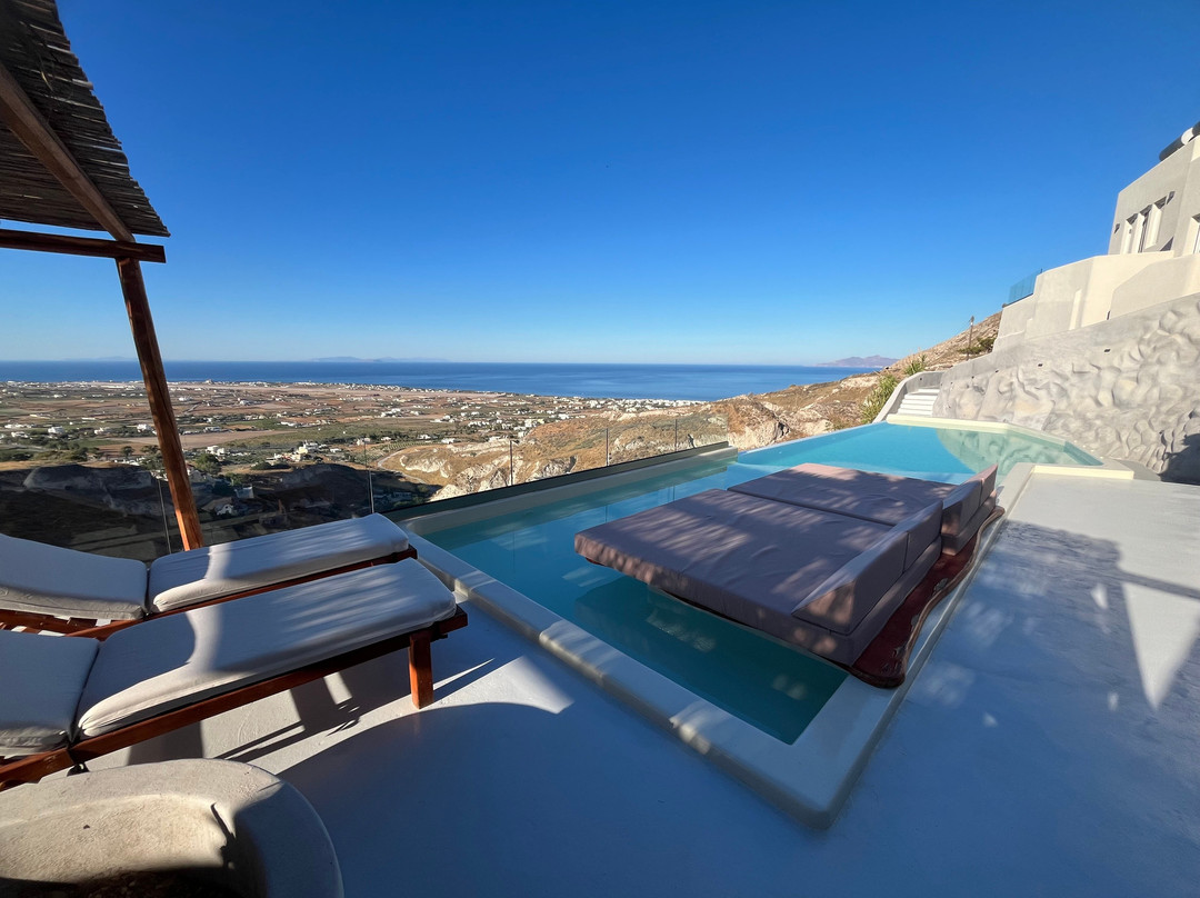 Eolithos Suites