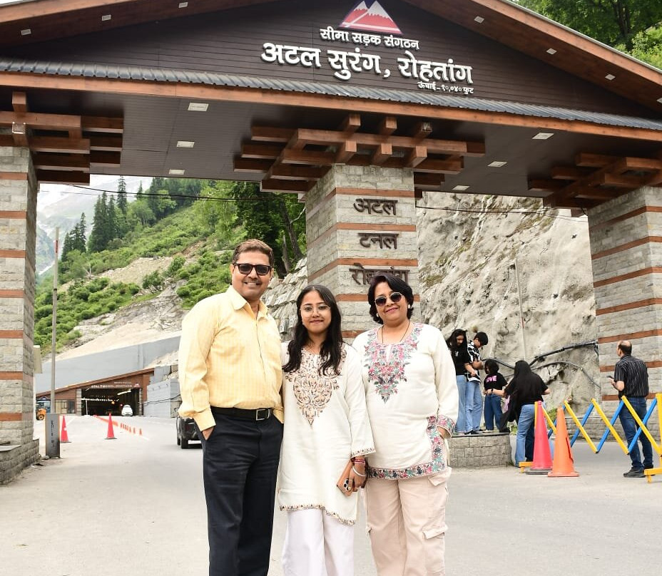 My Himachal Travel - MHT CABS-昌迪加必去景点