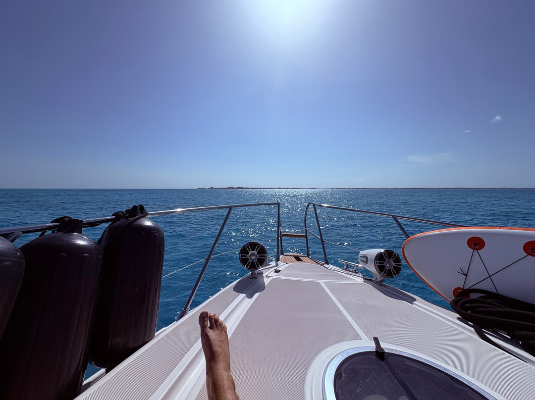 MM Royale Yachts-女人海滩必去景点