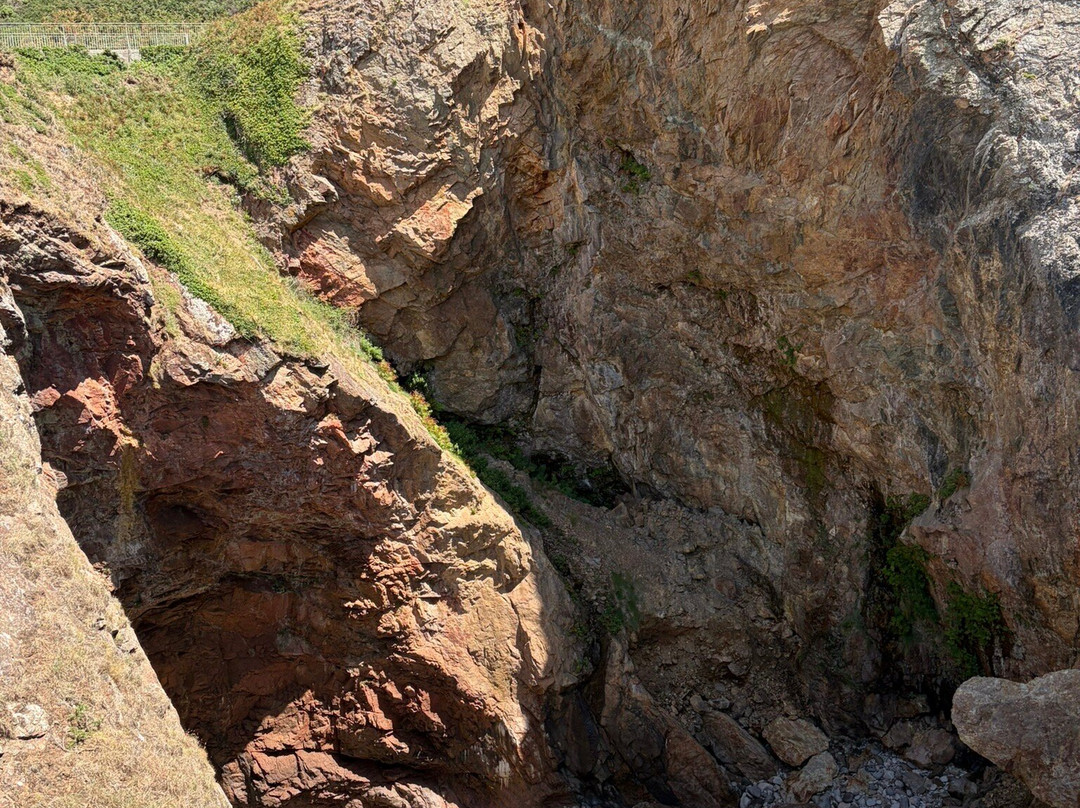 Devil's Hole-St. Mary必去景点