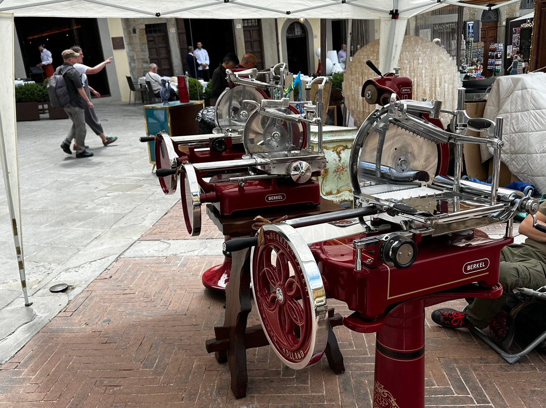 Antique Fair Arezzo-阿雷佐必去景点