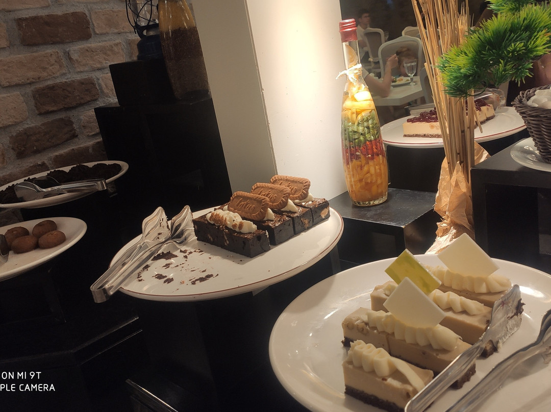沃尼宫酒店主图