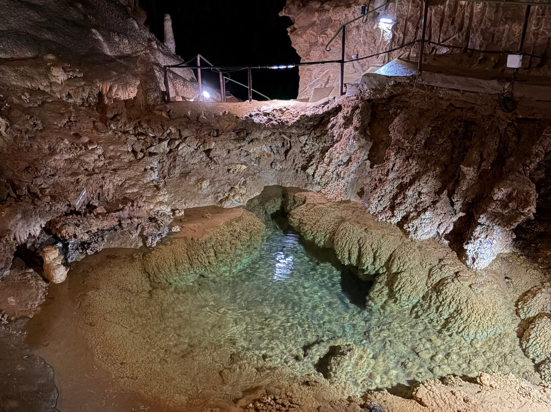 Grotte de Clamouse-Saint-Jean-de-Fos必去景点