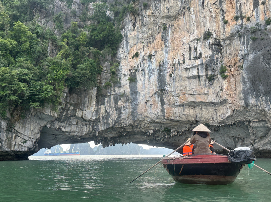 Bai Tu Long Bay-下龙湾必去景点