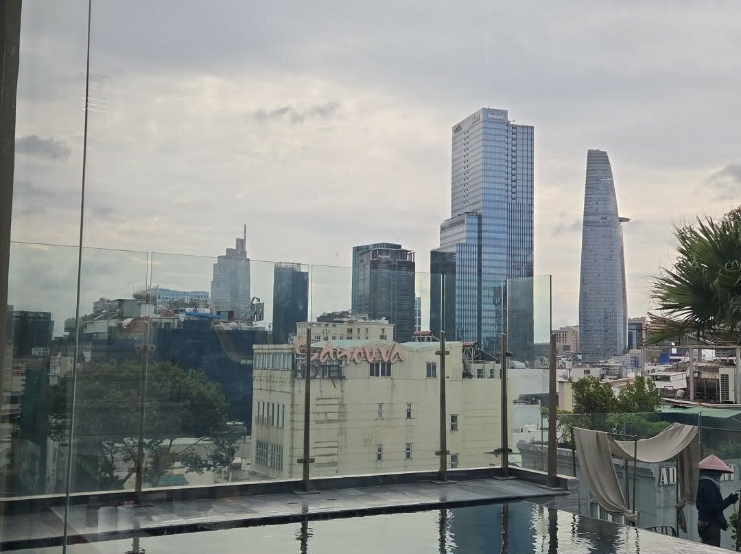西贡拉希斯塔尊贵酒店主图