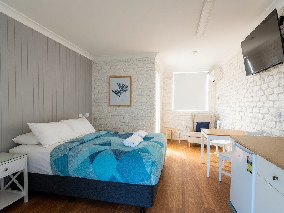 Bay House Motel主图