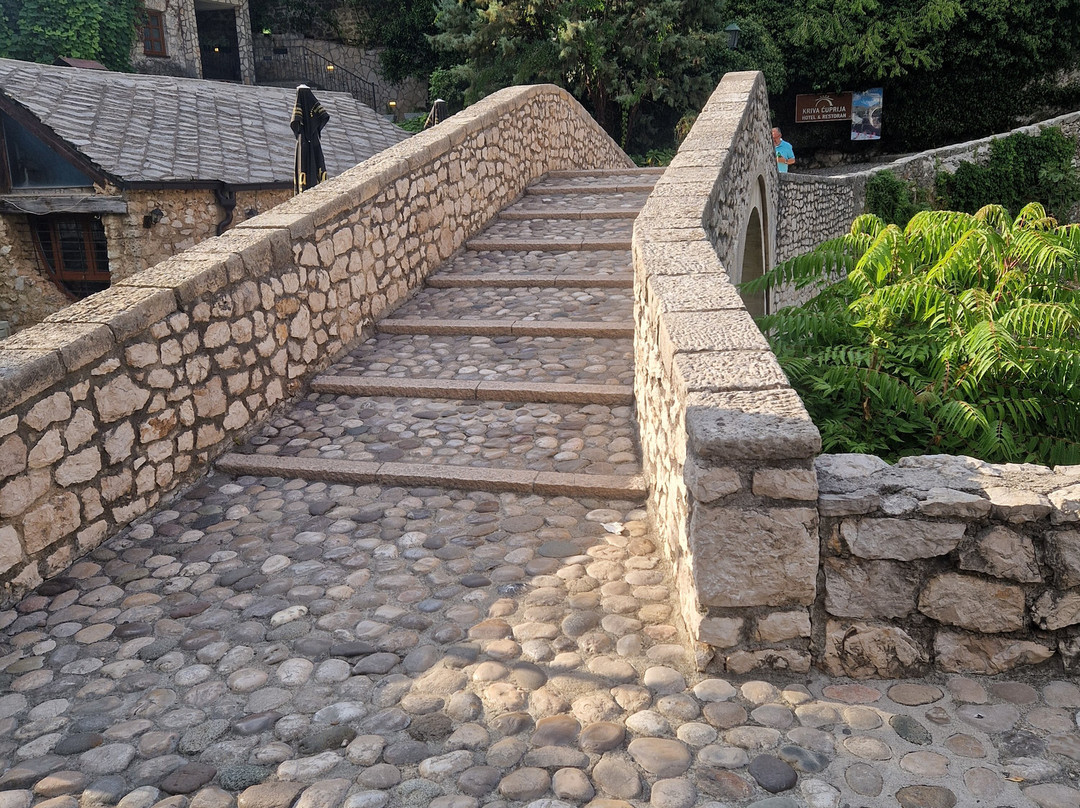 Crooked Bridge (Kriva Cuprija)-莫斯塔尔必去景点
