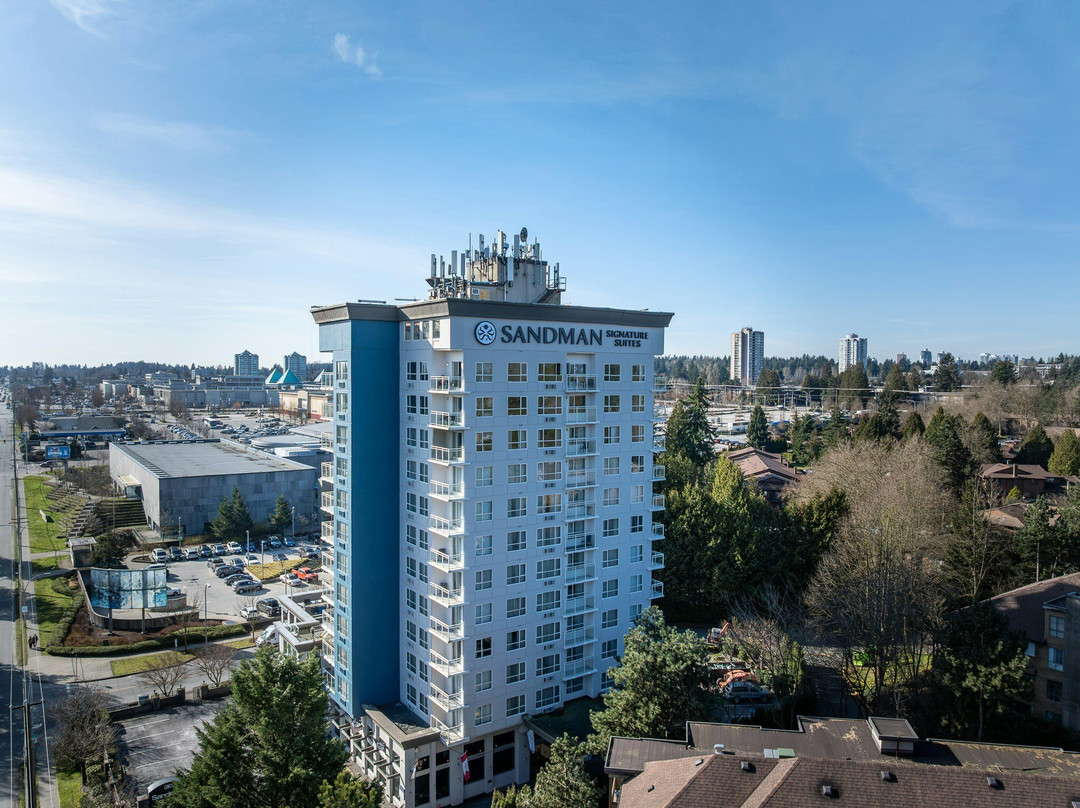 素里酒店住宿-Sandman Signature Surrey-Guildford Suites