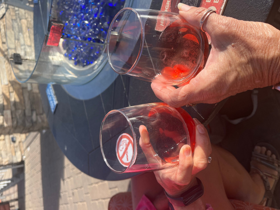 西克雷斯特海滨酒店主图