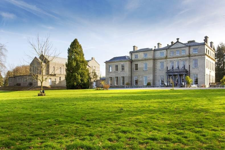 Uppercourt Manor