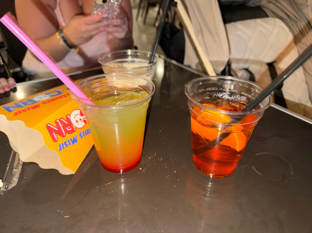 海豚大度假酒店主图