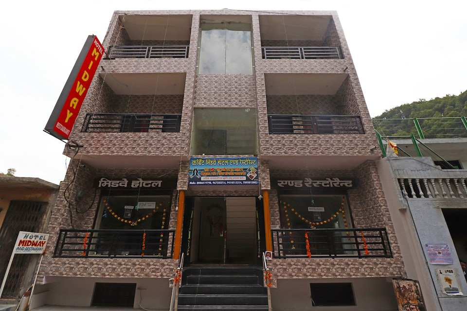 Hotel Midway Marchula