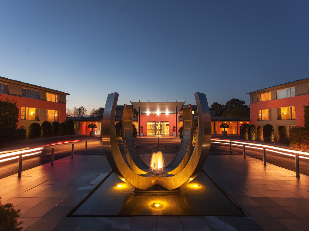 马洛皇冠假日酒店主图