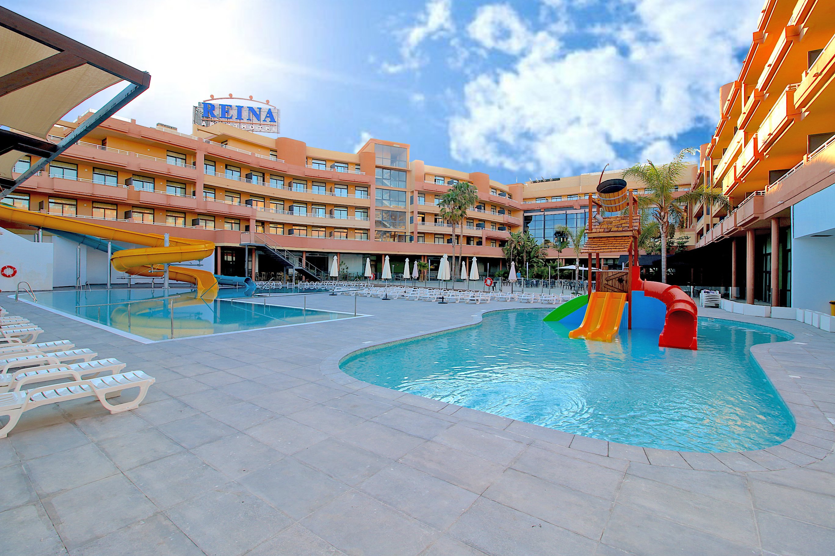 Aparthotel Advise Reina-官方