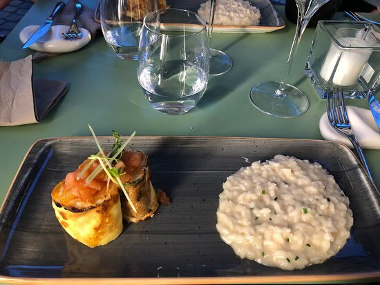 Gravity Lounge & Food