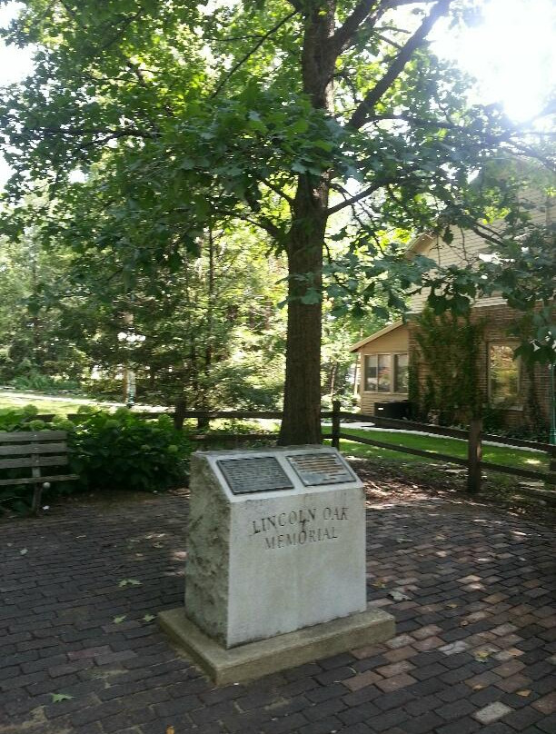 Lincoln Oak Memorial景点图片