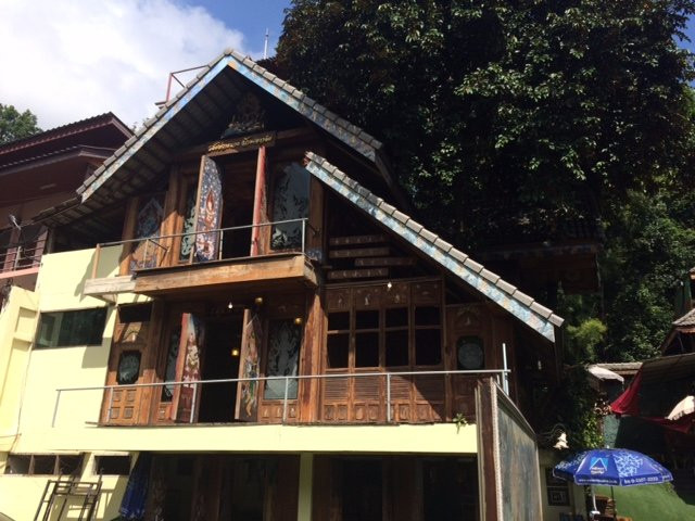 Roitawarabarn Baandhawalai - Porter house-清迈必去景点