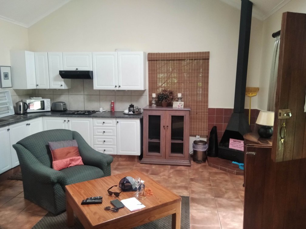 Birches Cottage & the Willows Garden Room