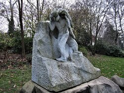 Statue l'Accident de Carriere景点图片