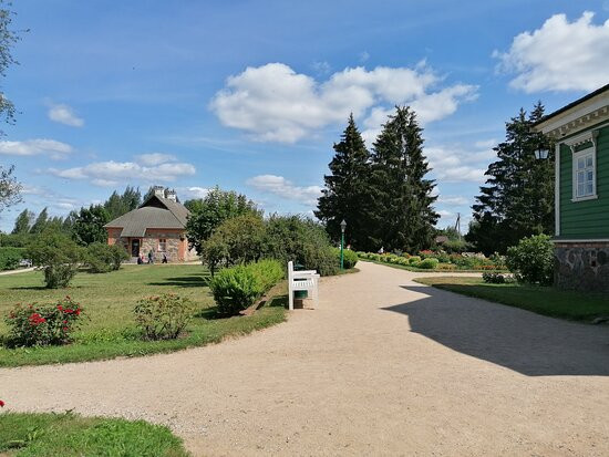 Gannibaly House Museum in Petrovskoe景点图片