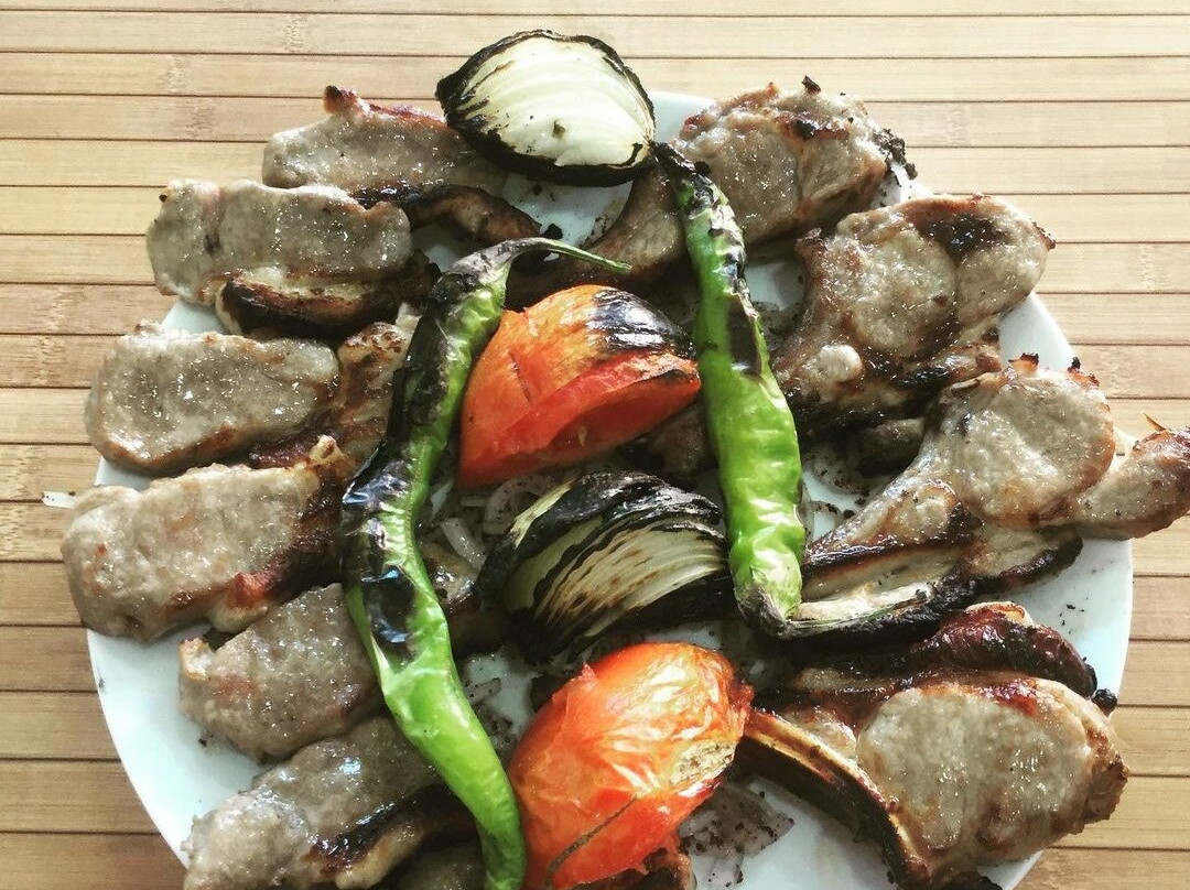 Efem Izgara Et Mangal