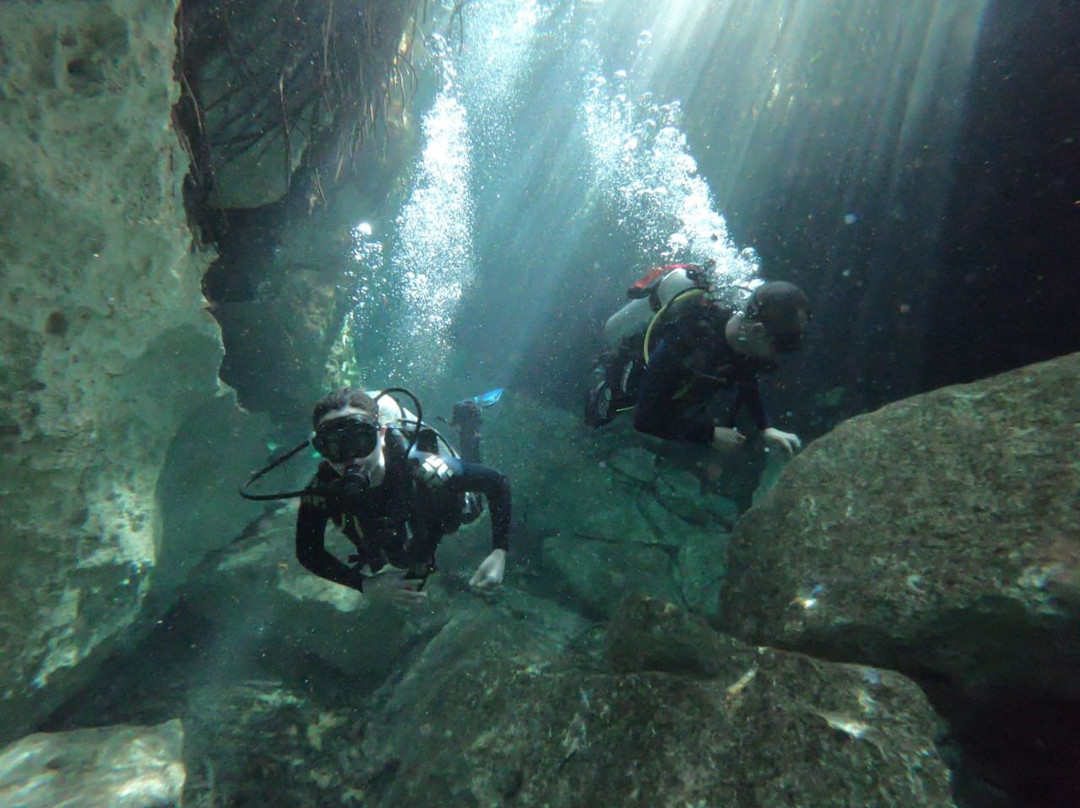 Water Stone-图伦必去景点