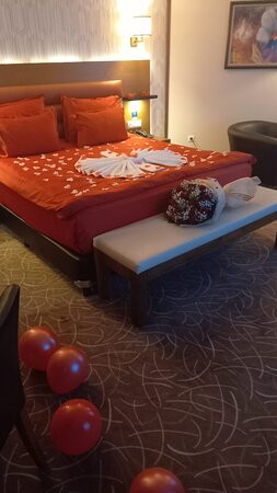 华美达泰基尔达酒店主图