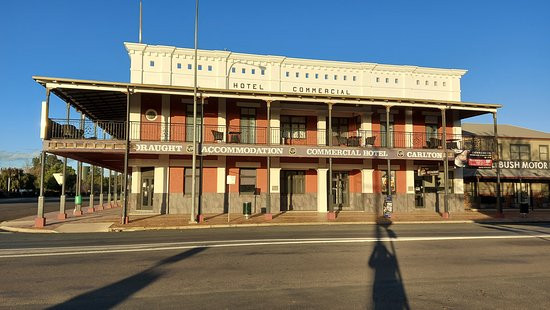 Commercial Hotel Hay主图