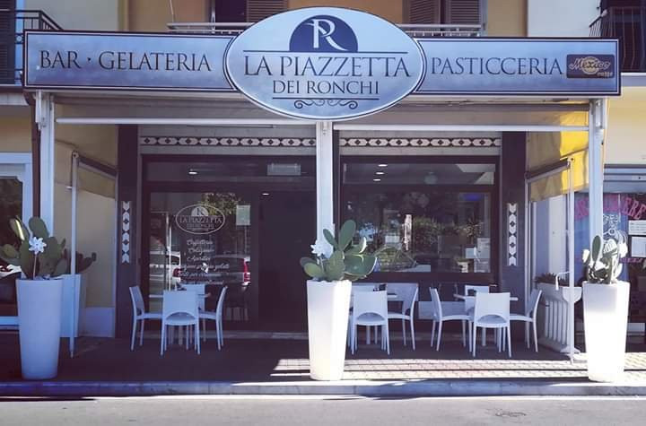 Ronchi餐馆和美食-La Piazzetta Dei Ronchi