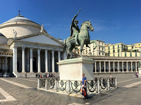 平民表决广场-那不勒斯必去景点