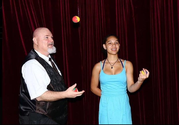 Arcadia旅游景点-Michael King Magic At The Ruins