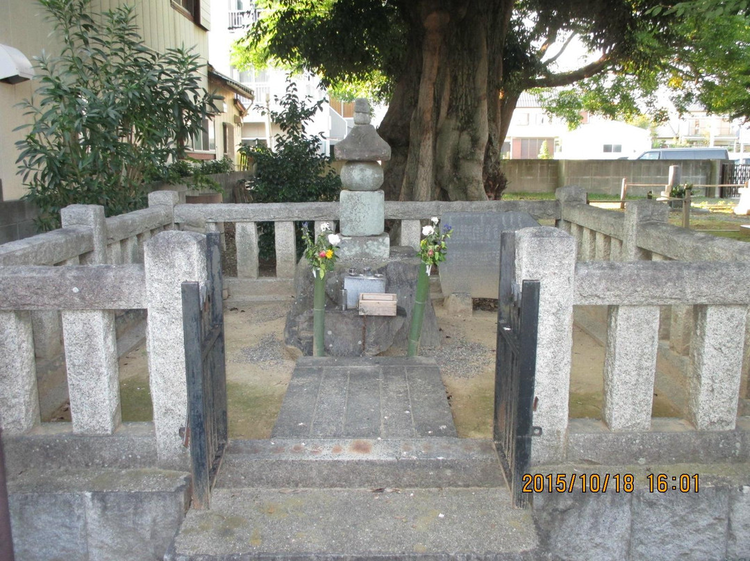 Kansuke Yamamoto's Grave