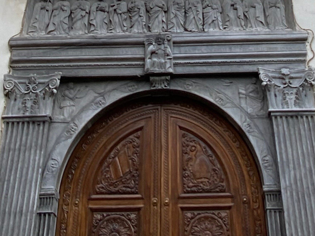Parrocchia Collegiata di Sant'Ambrogio-阿拉西奥必去景点