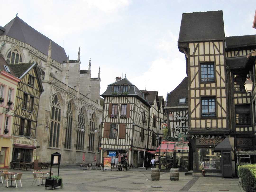 Eglise Saint-Jean-au-Marché-特鲁瓦必去景点