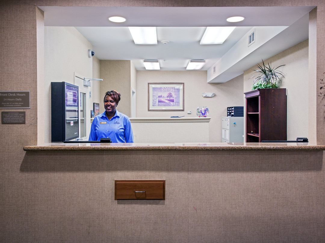 Candlewood Suites Windsor Locks Bradley Arpt by IHG主图