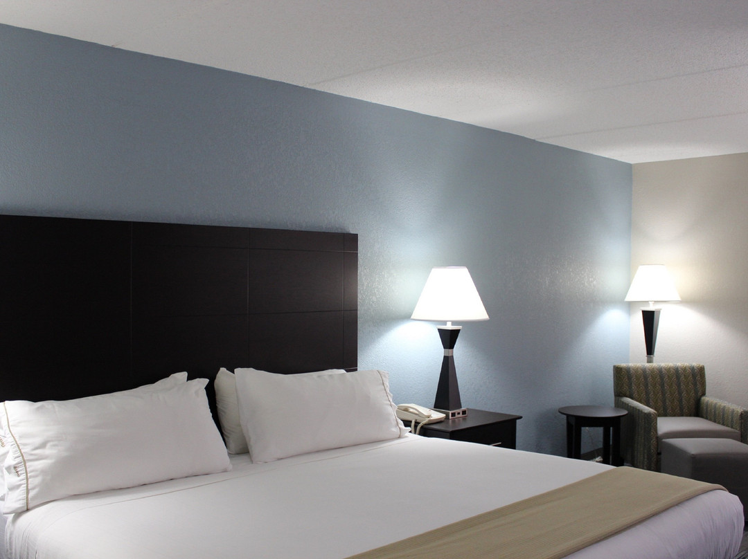 Holiday Inn Express Forsyth by IHG主图