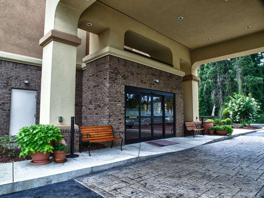 Hampton Inn By Hilton Spring Lake Fayetteville主图