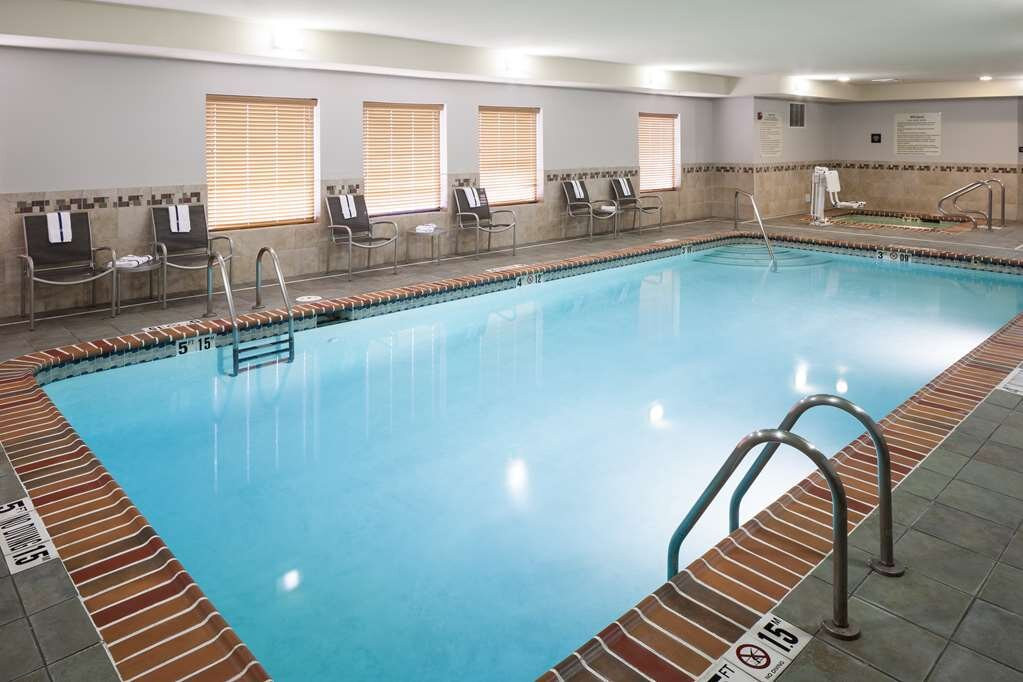 Hampton Inn & Suites Cedar Rapids - North主图