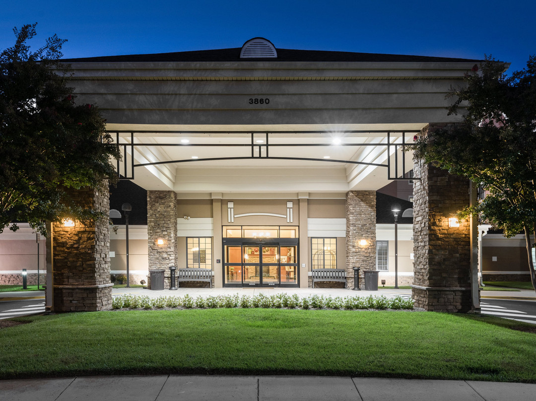 尚蒂伊杜勒斯机场驻桥套房酒店主图