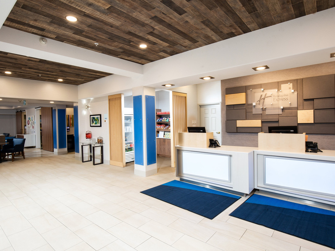 Holiday Inn Express 大草原城主图