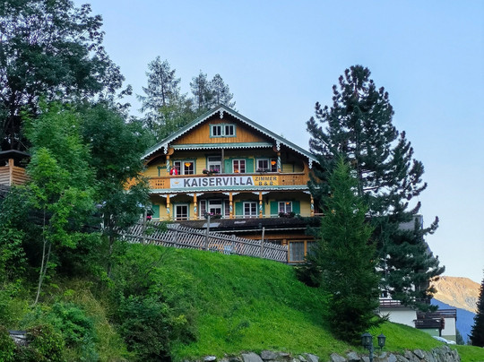 Hotel Kaiservilla主图