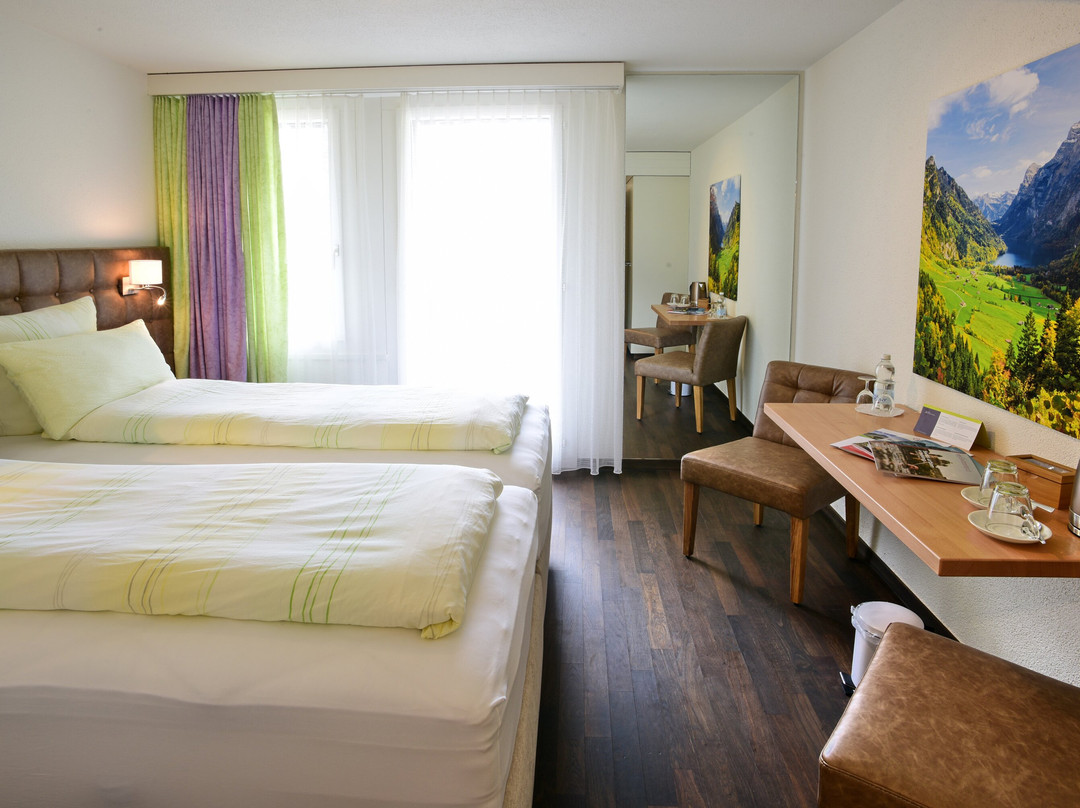 Hotel Rhodannenberg主图