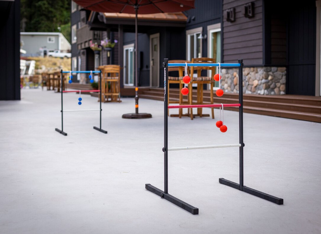 斯阔谷红太狼小屋主图