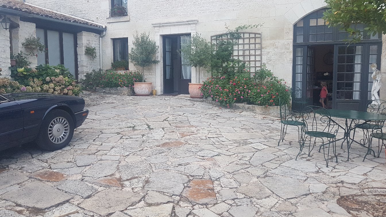 Logis de la Roche-官方