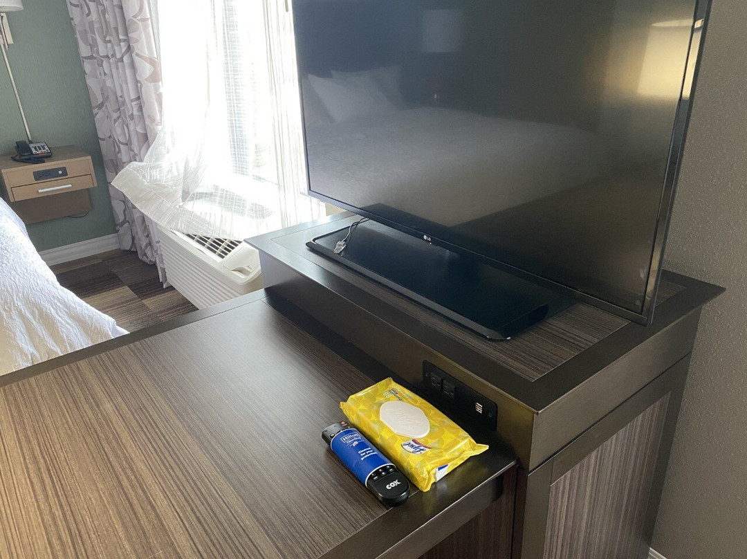 Hampton Inn & Suites Moore主图