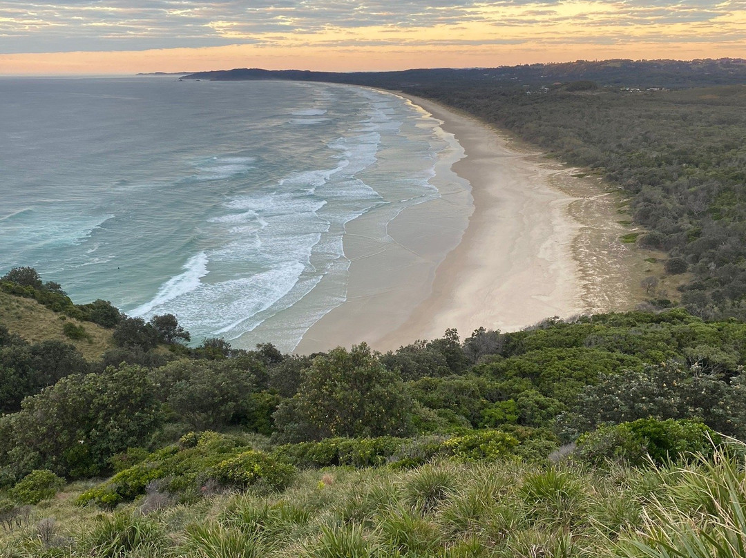 Tallow Beach景点图片